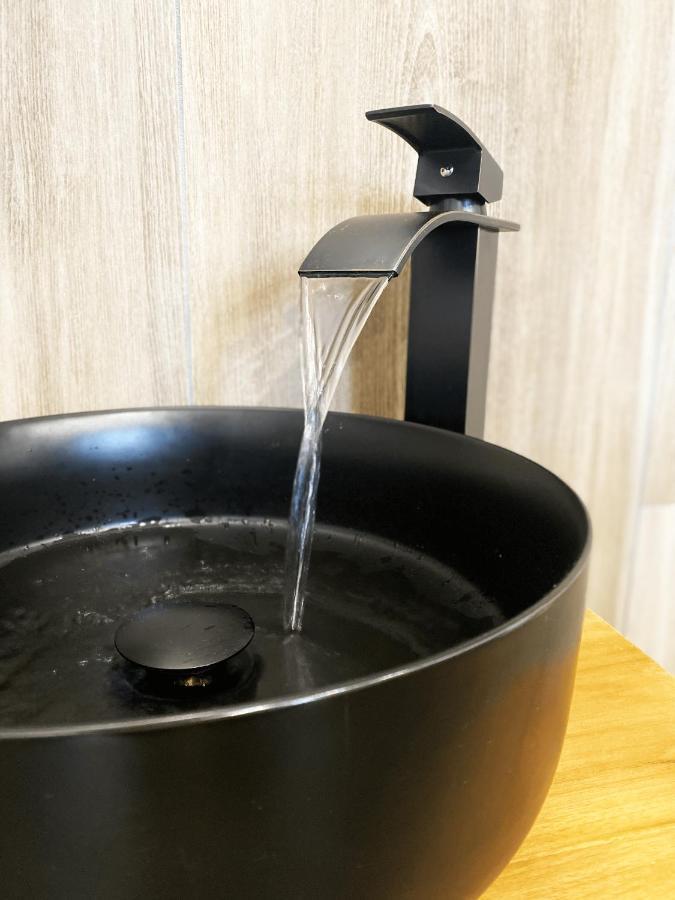Capsule Wellness - Sauna - Balneo - Machine De Sport Privatif - Ps5 - 2 Chambres Valenciennes Zewnętrze zdjęcie