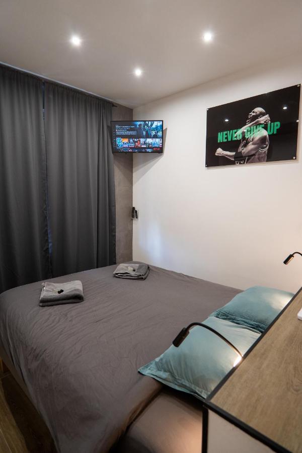 Capsule Wellness - Sauna - Balneo - Machine De Sport Privatif - Ps5 - 2 Chambres Valenciennes Zewnętrze zdjęcie