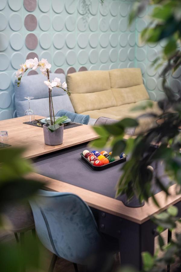 Capsule Wellness - Sauna - Balneo - Machine De Sport Privatif - Ps5 - 2 Chambres Valenciennes Zewnętrze zdjęcie